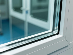 Cleanroom Windows — Double Glazed, Anti-Static, aand Seamless