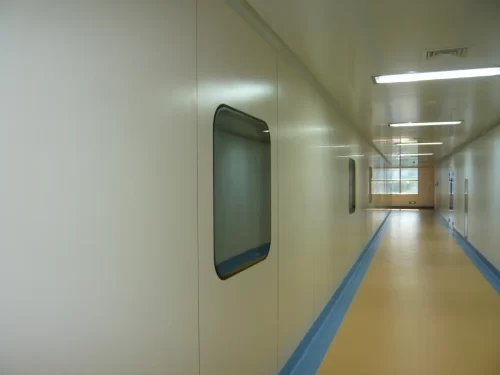 Modular Cleanroom vs Stick-Built Cleanroom: Cost, Timeline, and ROI Comparison